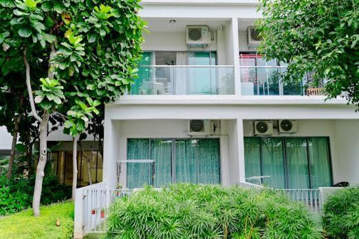 Bulan Guesthouse Imago Kota Kinabalu Exterior foto