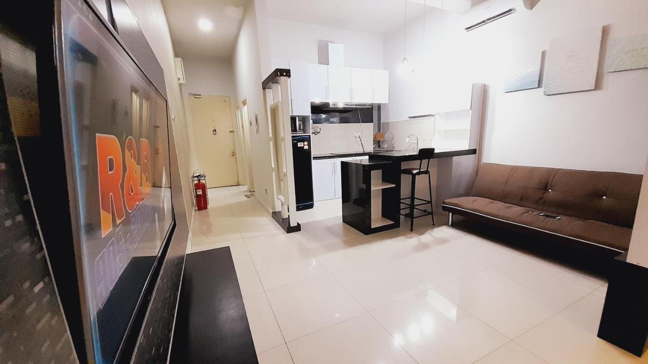 Bulan Guesthouse Imago Kota Kinabalu Exterior foto